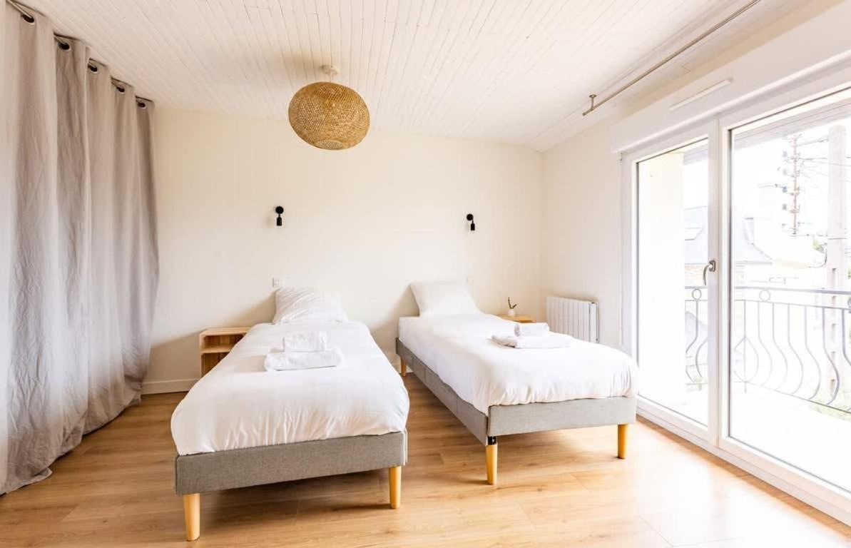 SAINT ALEXANDRE - Jolie maison atypique avec terrasse - 4 personnes Dinard Extérieur photo