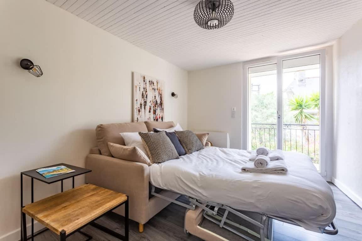 SAINT ALEXANDRE - Jolie maison atypique avec terrasse - 4 personnes Dinard Extérieur photo